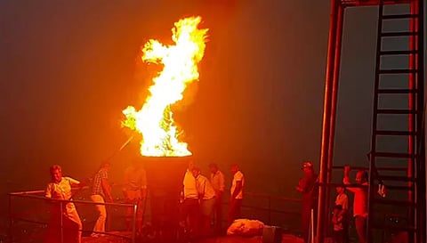 மகா தீபம் ஏற்றப்பட்ட காட்சி.