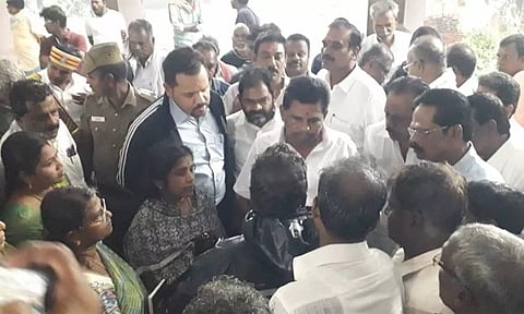 தூண்டில் வளைவு கட்டுவதில் பசுமை தீர்பாய வழக்கு தடையாக உள்ளது: மீன்வளத்துறை அமைச்சர் பேட்டி