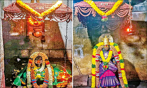 அகத்தீஸ்வரர், அம்பாள் ருத்ராட்ச பந்தலின் கீழ் அருள்பாலித்த காட்சி.