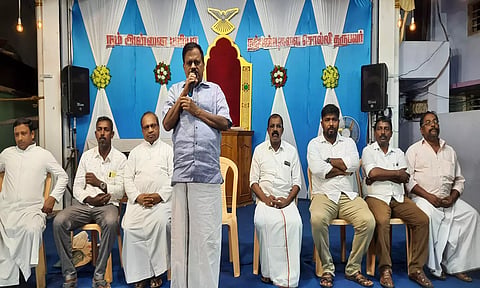 5-ம் திருவிழாவையொட்டி நடந்த பல்சுவை கலைநிகழ்ச்சியை தளவாய்சுந்தரம் எம்.எல்.ஏ. தொடங்கி வைத்து பேசியபோது எடுத்த படம் 