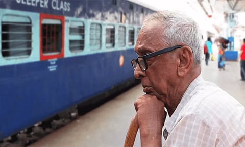 மூத்த குடிமக்களுக்கு மீண்டும் ரெயில் கட்டண சலுகை கிடைக்குமா?: ரெயில்வே மந்திரி விளக்கம்