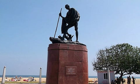 மெட்ரோ பணிகளுக்காக மெரினாவில் உள்ள காந்தி சிலை இடமாற்றம்: தமிழக அரசு அனுமதி