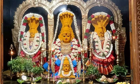 குழந்தை வரம் அருளும் புளியங்குடி முப்பெரும் தேவியர் பவானி அம்மன்