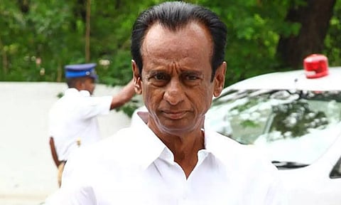 அ.தி.மு.க.வின் ஒட்டுமொத்த தொண்டர்களும் எடப்பாடி பழனிசாமியின் தலைமையை ஏற்றுள்ளோம்- செம்மலை பேட்டி