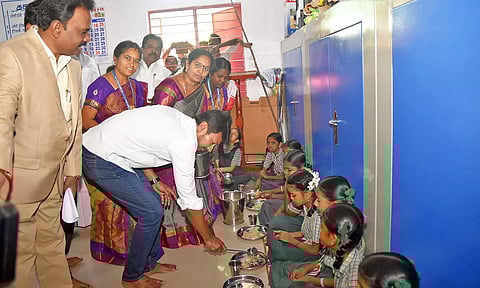 காலை சிற்றுண்டி திட்டம்- குழந்தைகளுக்கு உணவு வழங்கி தரத்தை ஆய்வு செய்த உதயநிதி ஸ்டாலின்