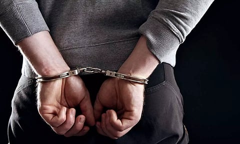 மகளுக்கு பாலியல் தொல்லை- தந்தை கைது