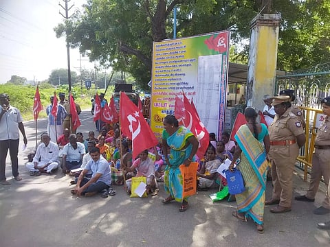 காத்திருப்பு போராட்டம்