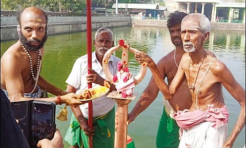 திருவெண்காடு சுவேதாரண்யேஸ்வரர் கோவிலில் தீர்த்தவாரி
