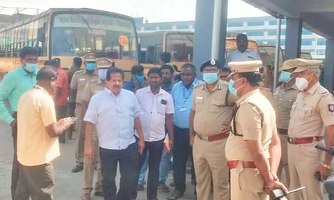 போலீஸ் கமிஷனர் பிரபாகரன் திடீர் ஆய்வு