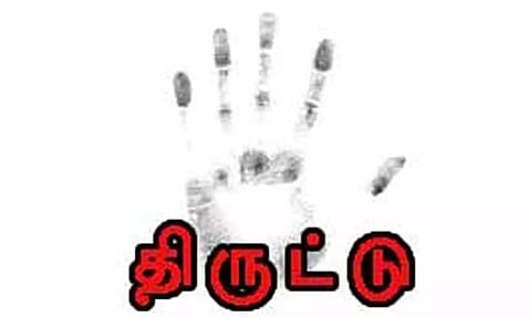 காய்கறி விற்க வந்தபோது கைவரிசை: போலீசாரிடம் இருந்து தப்ப முயன்றவர் கீழே விழுந்து காயம்