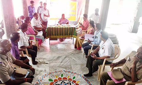 பள்ளிகொண்டா உத்திர ரங்கநாதர் கோவிலில் முன்னேற்பாடு பணிகள் குறித்து அதிகாரிகள் ஆலோசனை