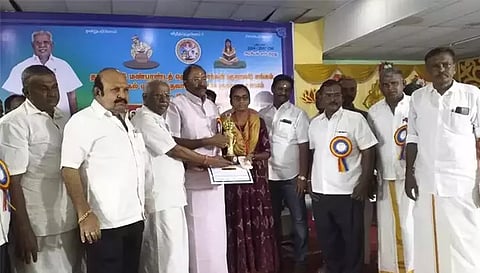 விழாவில் பங்கேற்ற முன்னாள் அமைச்சர் தங்கமணி .