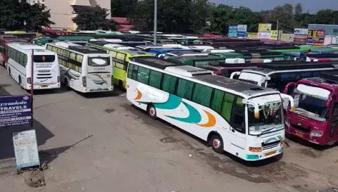 விதிமுறை மீறி இயக்கிய 42 ஆம்னி பஸ்களுக்கு அபராதம்