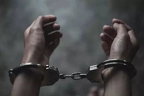 குடிநீர் குழாய் திருடிய 3 பேர் கைது
