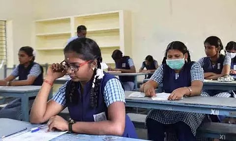 அரையாண்டு விடுமுறை முடிந்து பள்ளிகள் இன்று திறப்பு