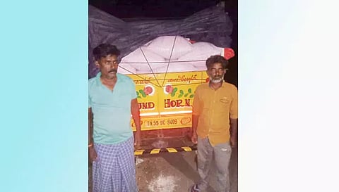 ரேசன் அரிசி கடத்தி கைதான 2 பேர்.