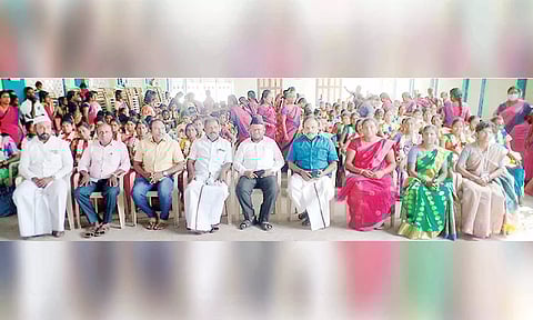 சமுதாய வளைகாப்பு விழா நடந்தது.