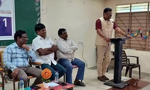 நாட்டுநலப்பணிதிட்டக்குழு துவக்க விழா நடைபெற்றபோது எடுத்தபடம். 