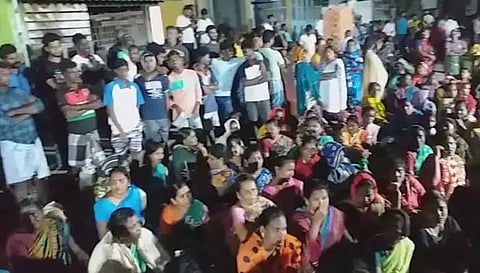 பழவேற்காடு ஏரியில் மீன்பிடிப்பதில் தகராறு- 2 மீனவ கிராமமக்கள் மீண்டும் மோதல்