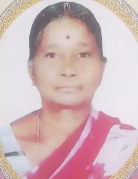 குளிக்க சென்ற மூதாட்டி பிணமாக மீட்பு