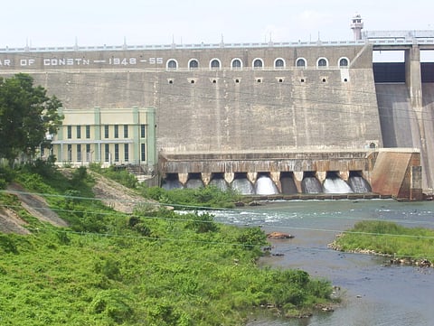 பவானிசாகர் அணையின் நீர்மட்டம் 102.84 அடியாக குறைந்தது