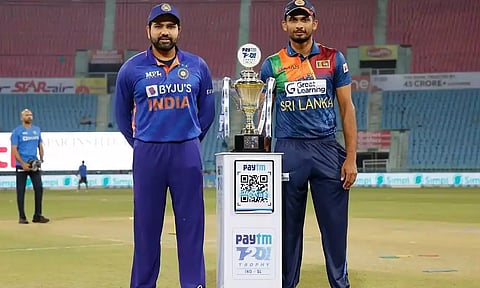 இந்தியா - இலங்கை மோதும் முதல் ஒருநாள் போட்டி: விடுமுறை அறிவிப்பு