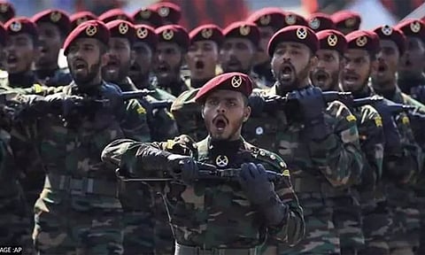 பொருளாதார நெருக்கடி: ராணுவத்தை மூன்றில் ஒரு பங்காக குறைக்கிறது இலங்கை