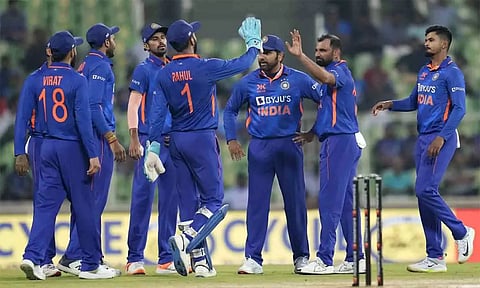 சாதனை வெற்றி... 317 ரன்கள் வித்தியாசத்தில் இலங்கையை வீழ்த்தியது இந்தியா