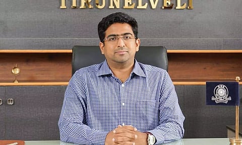 கலெக்டர் விஷ்ணு