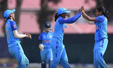 பெண்கள் ஜூனியர் உலக கோப்பை - அரையிறுதியில் இந்தியா, நியூசிலாந்து இன்று மோதல்