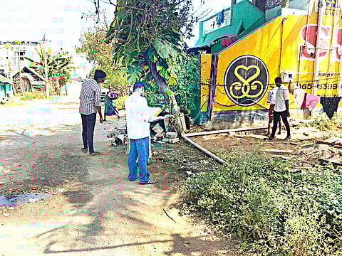 சாலை ஆக்கிரமிப்பு குறித்து 2-ம் கட்ட சர்வே பணி தொடக்கம்