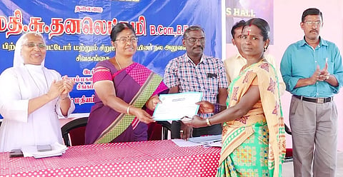 100 சதவீத ஆதார் எண் இணைப்பு