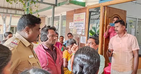 அந்தியூர் பேரூராட்சி அலுவலகத்தை பெண்கள் காலிக்குடங்களுடன் முற்றுகை