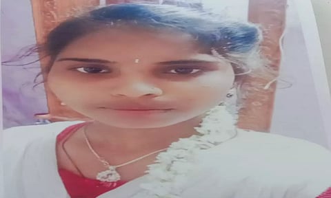 சினேகா
