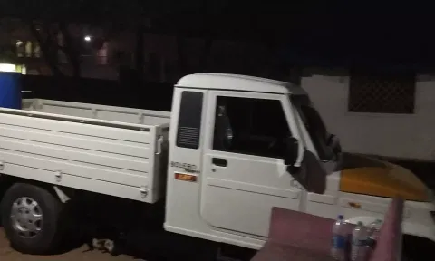 கோழி கழிவு கொட்டிய மினி டெம்போ 