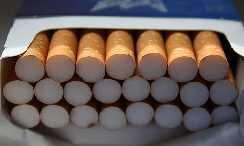 ஒரு சிகரெட் விலை ரூ.1.60 அதிகரிக்கிறது- செல்போன் விலை ரூ.500 வரை குறையும்