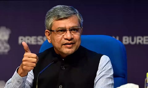 ஒரு நிமிடத்துக்கு 2¼ லட்சம் ரெயில் டிக்கெட் வழங்க இலக்கு நிர்ணயம்: அஸ்வினி வைஷ்ணவ்