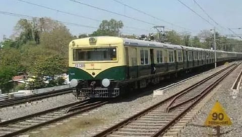 அரக்கோணம் மின்சார ரெயிலில் பெட்டிகள் எண்ணிக்கை 12 ஆக உயர்வு
