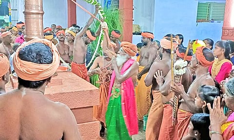 வாகைக்குளம் வாகைபதியில் தை திருவிழா கொடியேற்றம் நடந்தபோது எடுத்த படம்.