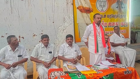 கூட்டம் நடந்த போது எடுத்த படம்.