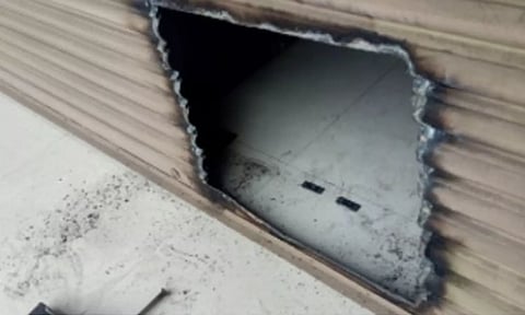 பெரம்பூர் நகைக்கடையில் துணிகரம்- ஷட்டரை துளையிட்டு 9 கிலோ தங்கம் கொள்ளை