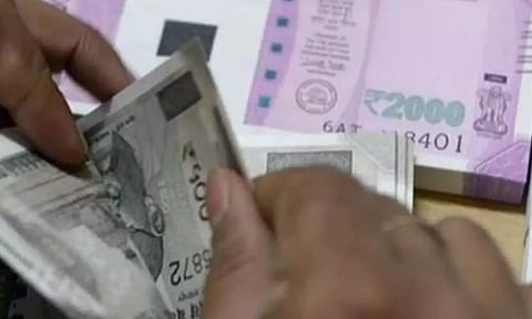 ஈரோடு இடைத்தேர்தல்: பணப்பட்டுவாடாவை தடுக்க தீவிர கண்காணிப்பு- தமிழக தலைமை தேர்தல் அதிகாரி நடவடிக்கை