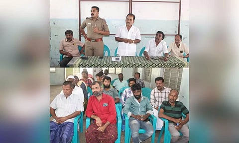 ஆலோசனை நடத்திய போது எடுத்த படம்.