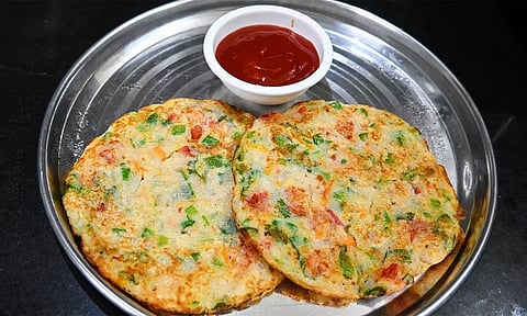 குழந்தைகள் மிச்சம் வைக்காமல் சாப்பிடும் காய்கறி தோசை... செய்யலாம் வாங்க...