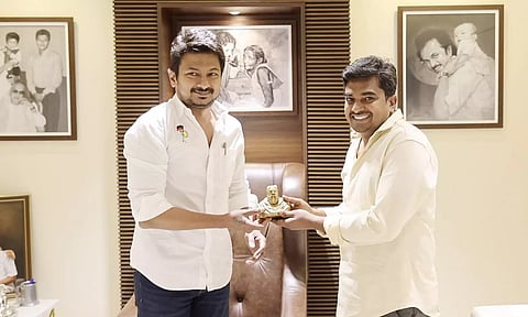 உதயநிதி ஸ்டாலின் - முத்துக்குமார்