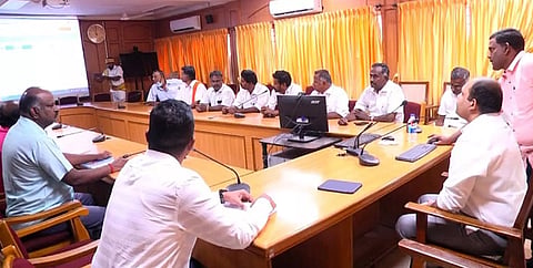 கூடுதல் வாக்குப்பதிவு எந்திரங்கள் கணினி மூலம் ஒதுக்கீடு செய்யும் பணி
