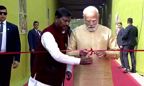 டெல்லியில் மெகா தேசிய பழங்குடியின திருவிழாவை தொடங்கி வைத்தார் பிரதமர் மோடி