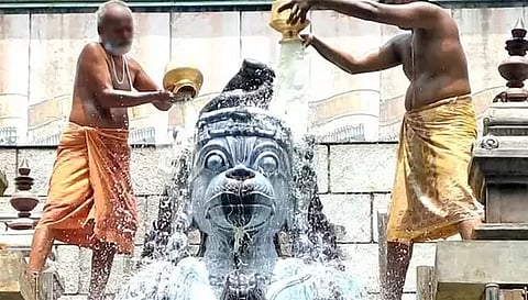 நாமக்கல் ஆஞ்சநேயருக்கு 1008 லிட்டர் பாலாபிஷேகம்