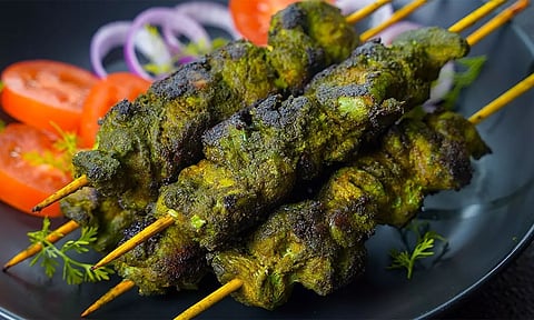 ஹோட்டல் ஸ்டைல் கிரீன் சிக்கன் டிக்கா
