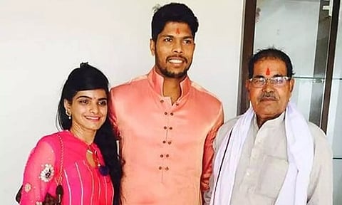 இந்திய கிரிக்கெட் வீரர் உமேஷ் யாதவின் தந்தை மரணம்